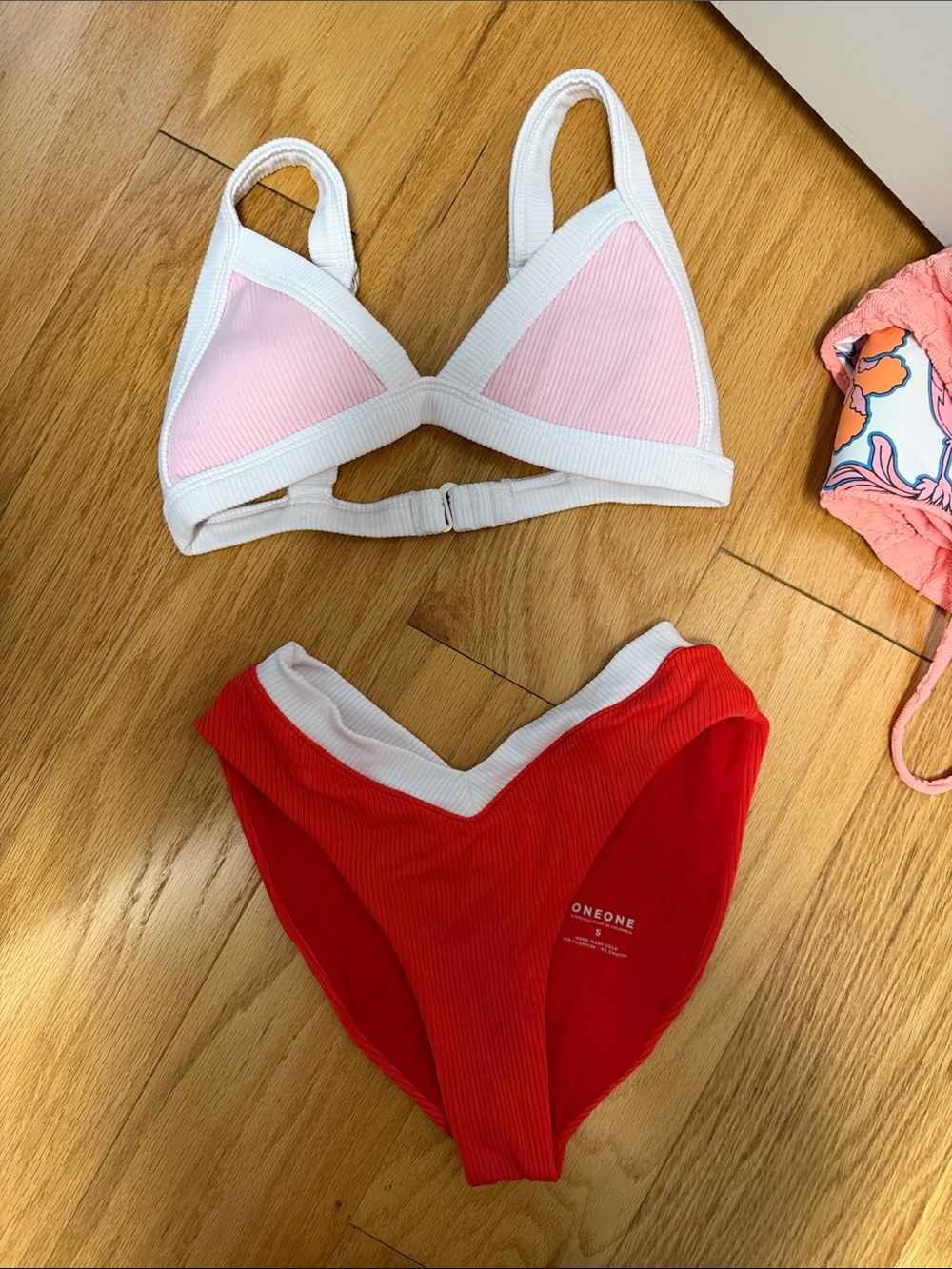 OneOne Contrast Ribbed Bikini Set in Pink and Red